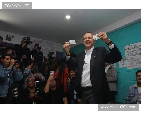 梅开二度的罗德里戈在社交媒体分享庆祝照片表达付出值得的感慨